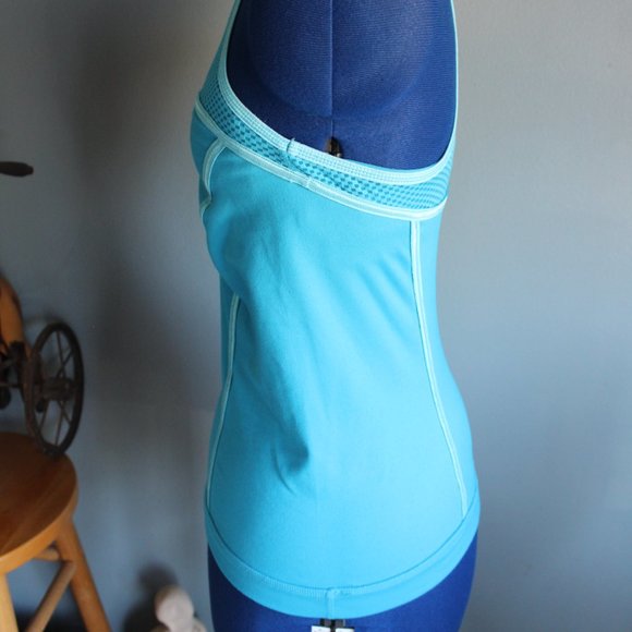 Blue Racerback With Shelf Bra Running Tank Top S - Picture 4 of 8